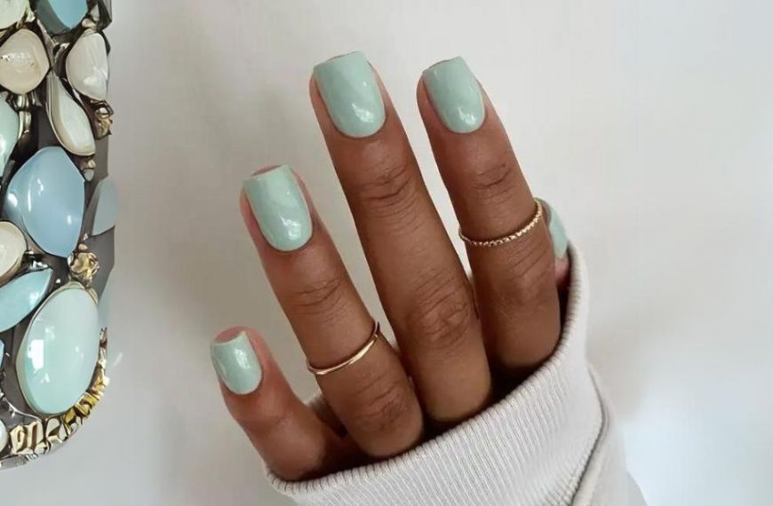 Top 18 Summer Dip Nails Designs for 2024
