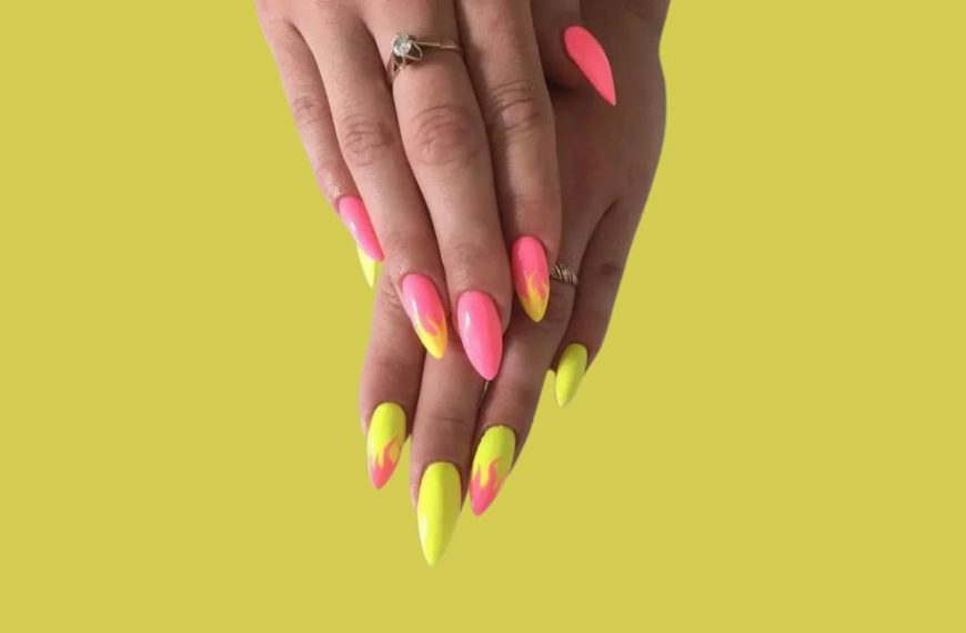 22 Neon Summer Nails for a…