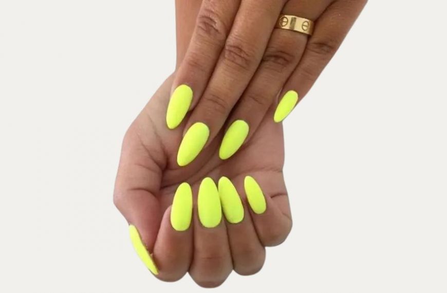 Trending and Gorgeous: 25 August Nail…